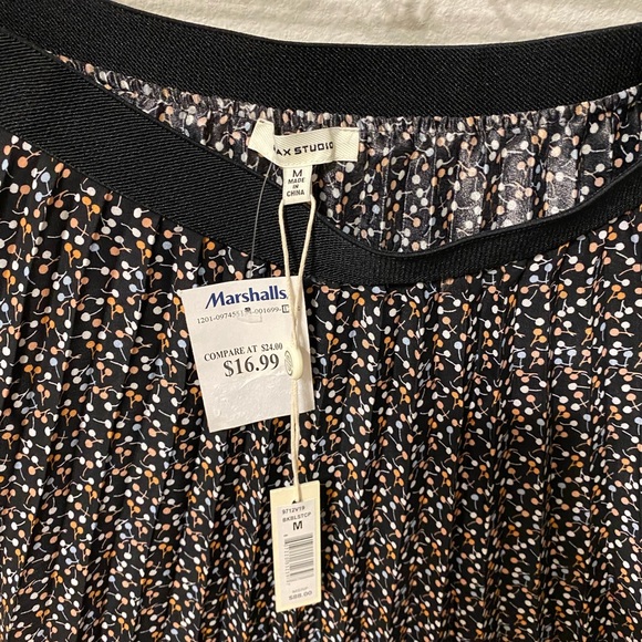 NWT Max Studio black print pleated elastic waist skirt, MSRP $88! Size Medium - Picture 5 of 7